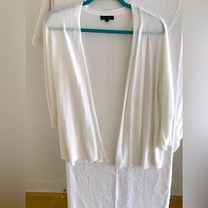 Verve Ami white sweater. Size XL